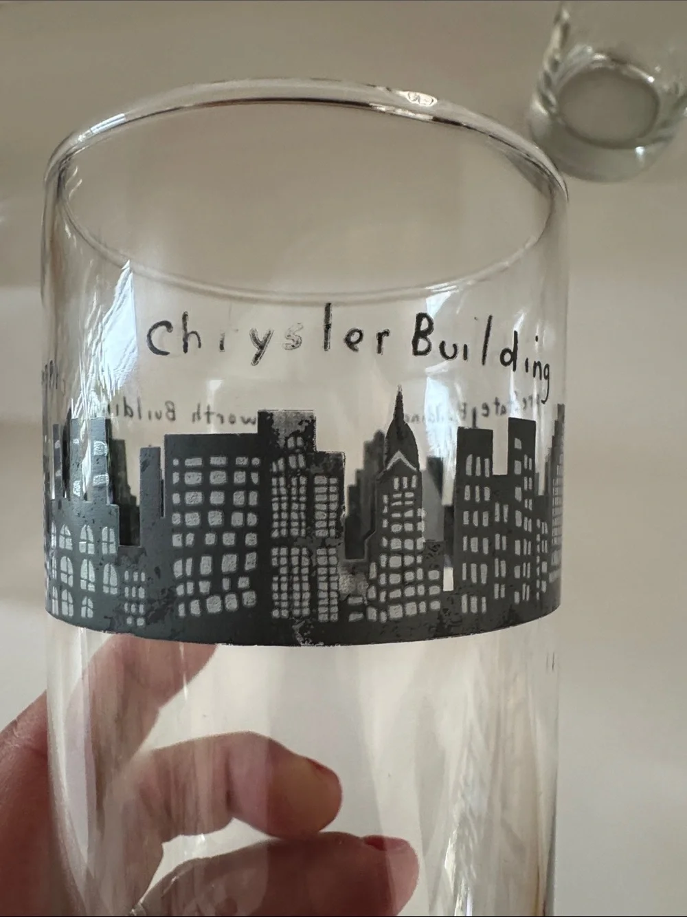 Fish Eddy Set of 4 Tall Clear Glass Tumblers with New York City Skyline